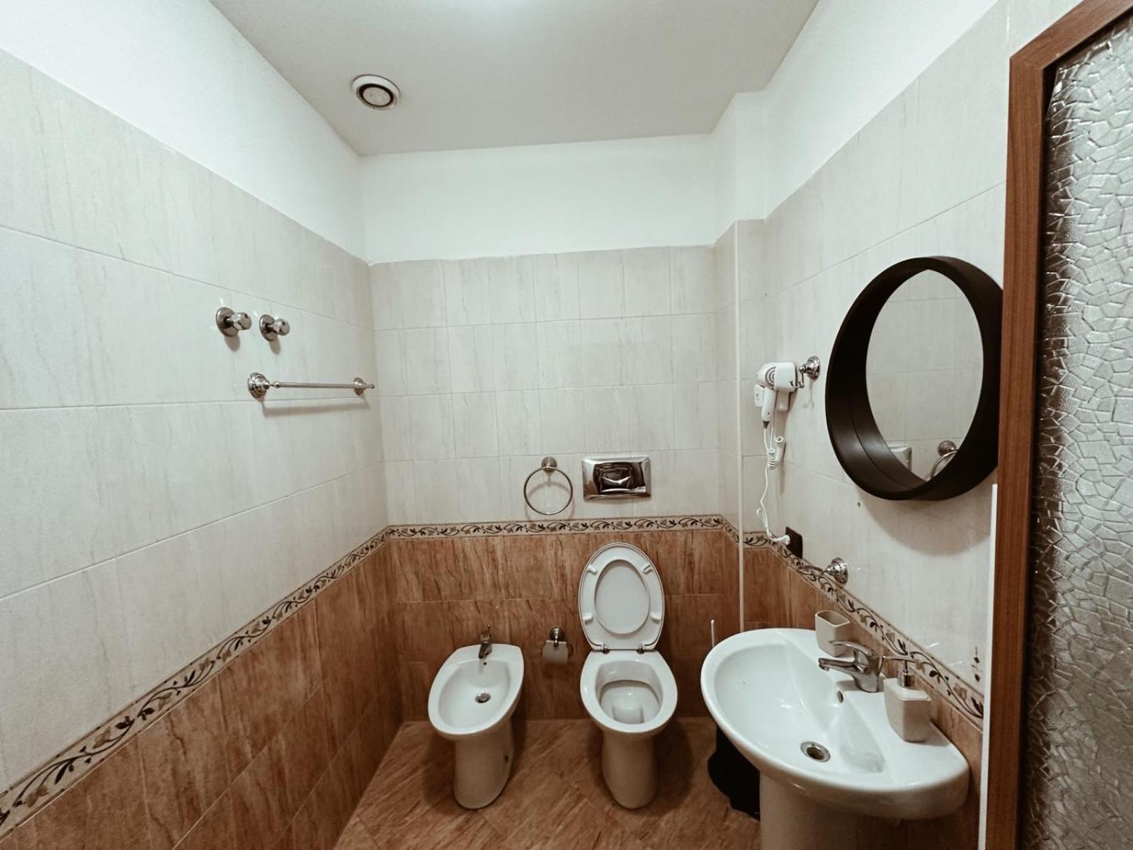 Grand Hotel Krujë المظهر الخارجي الصورة